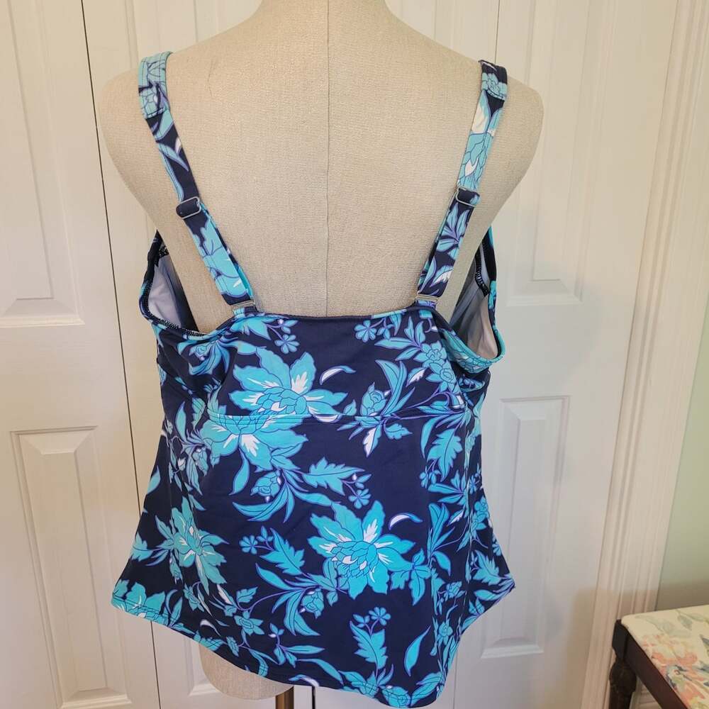 Lands' End Tankini Top Women's Size 22W Built in Bra Underwire Adjustable Straps - Picture 2 of 6